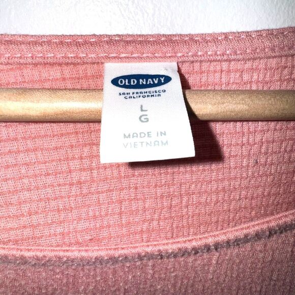 Old Navy Large Pink Top - Picture 4 of 4